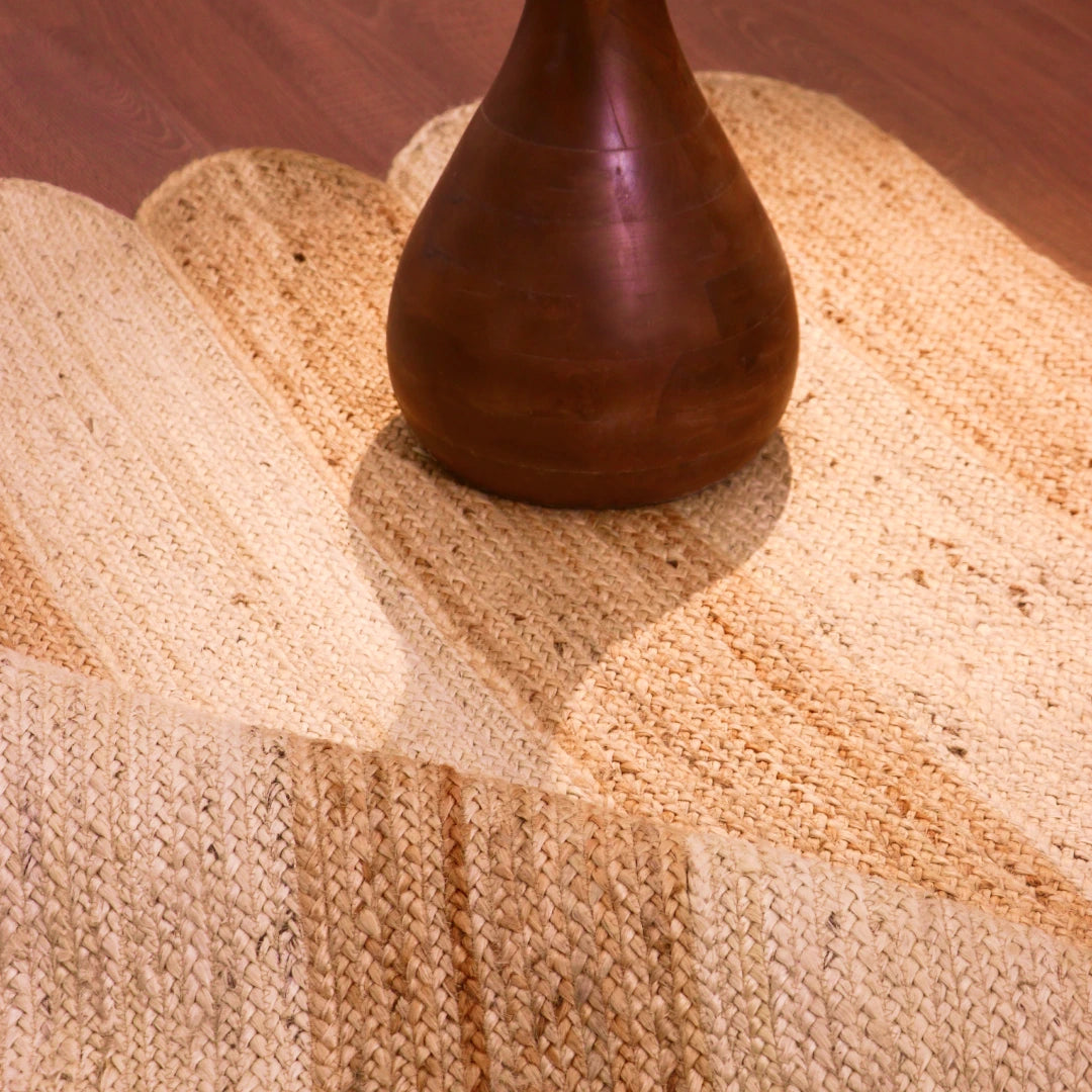 Almond Scallop Jute Rug