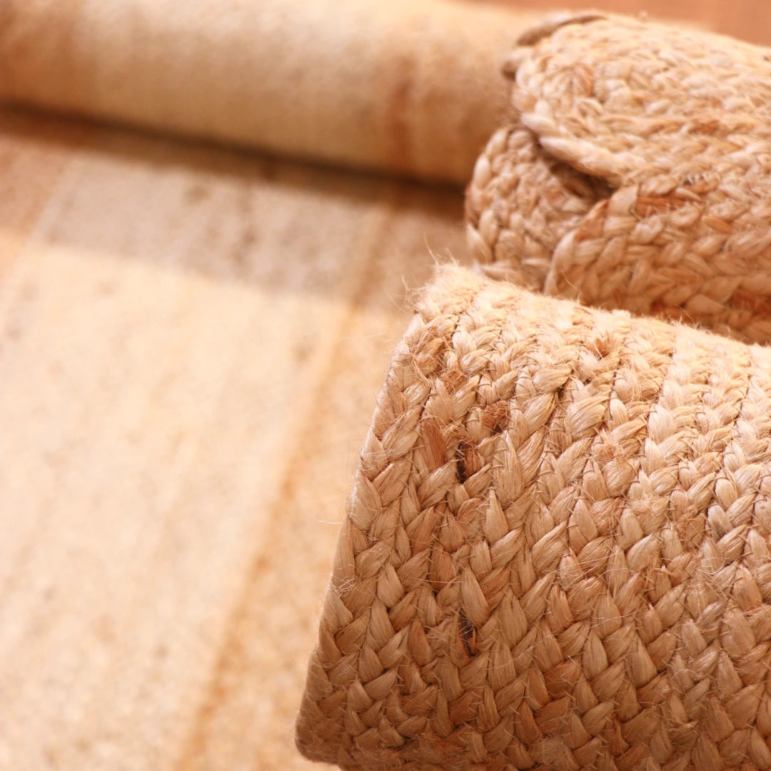 Almond Scallop Jute Rug