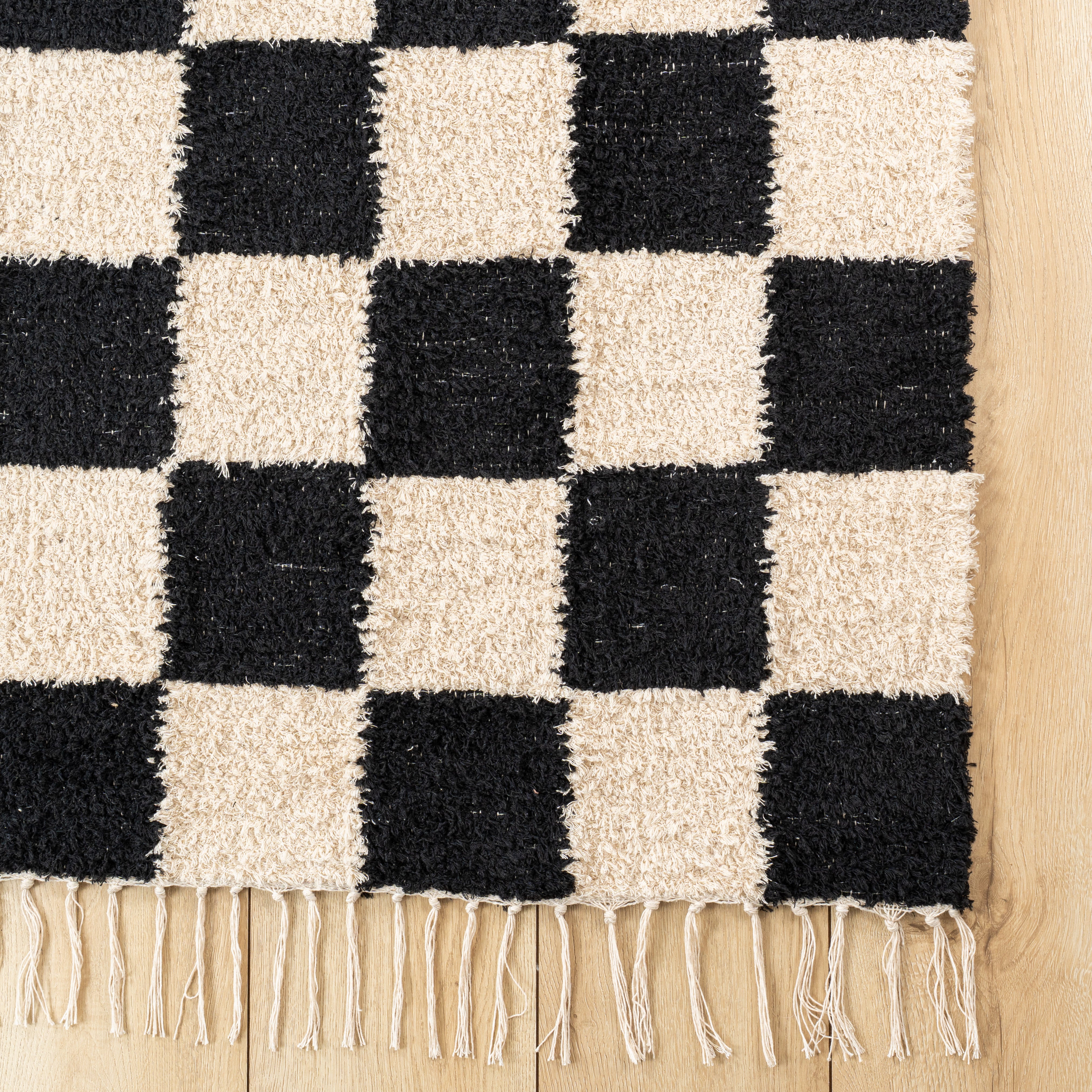 Noir Blanc Area Rug