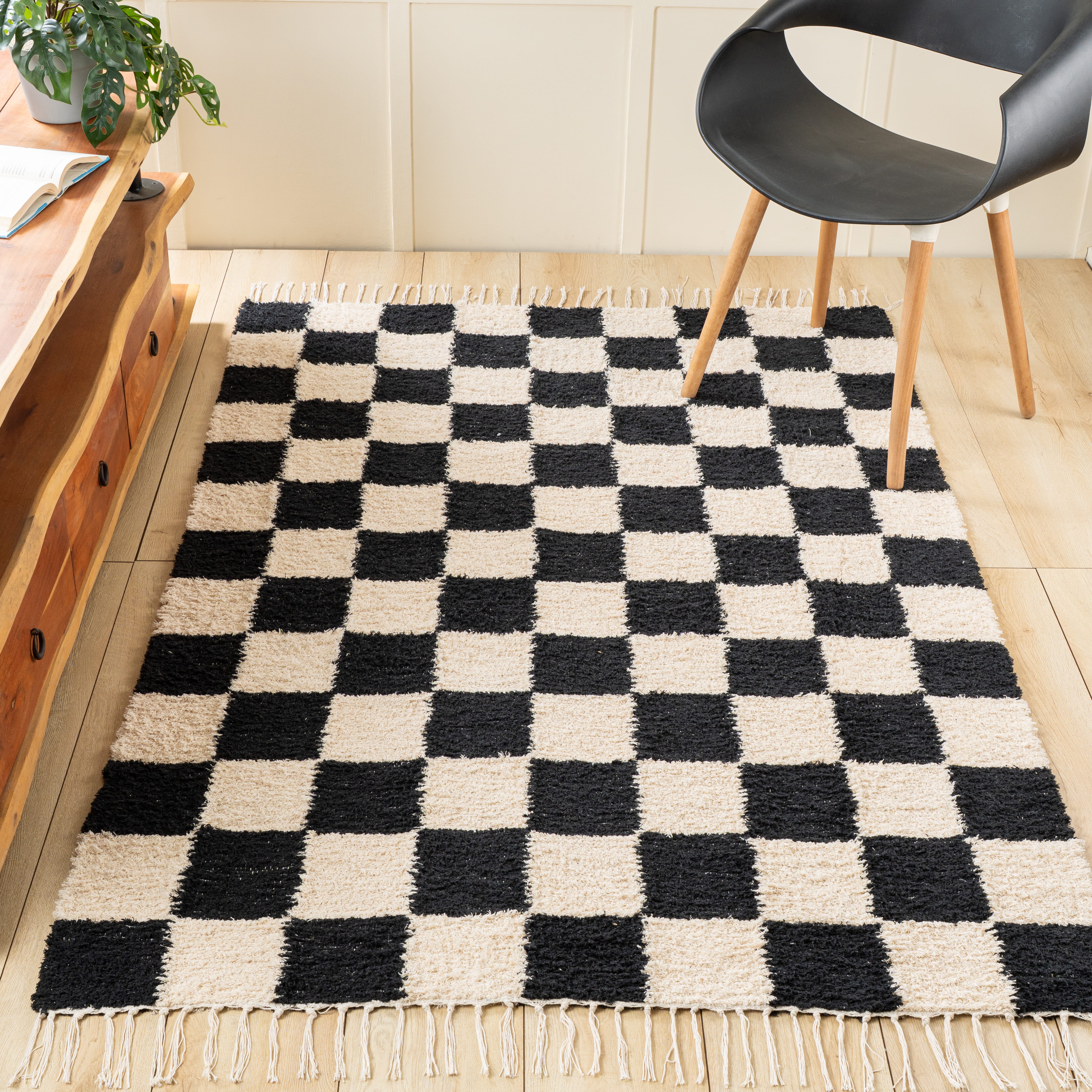 Noir Blanc Area Rug